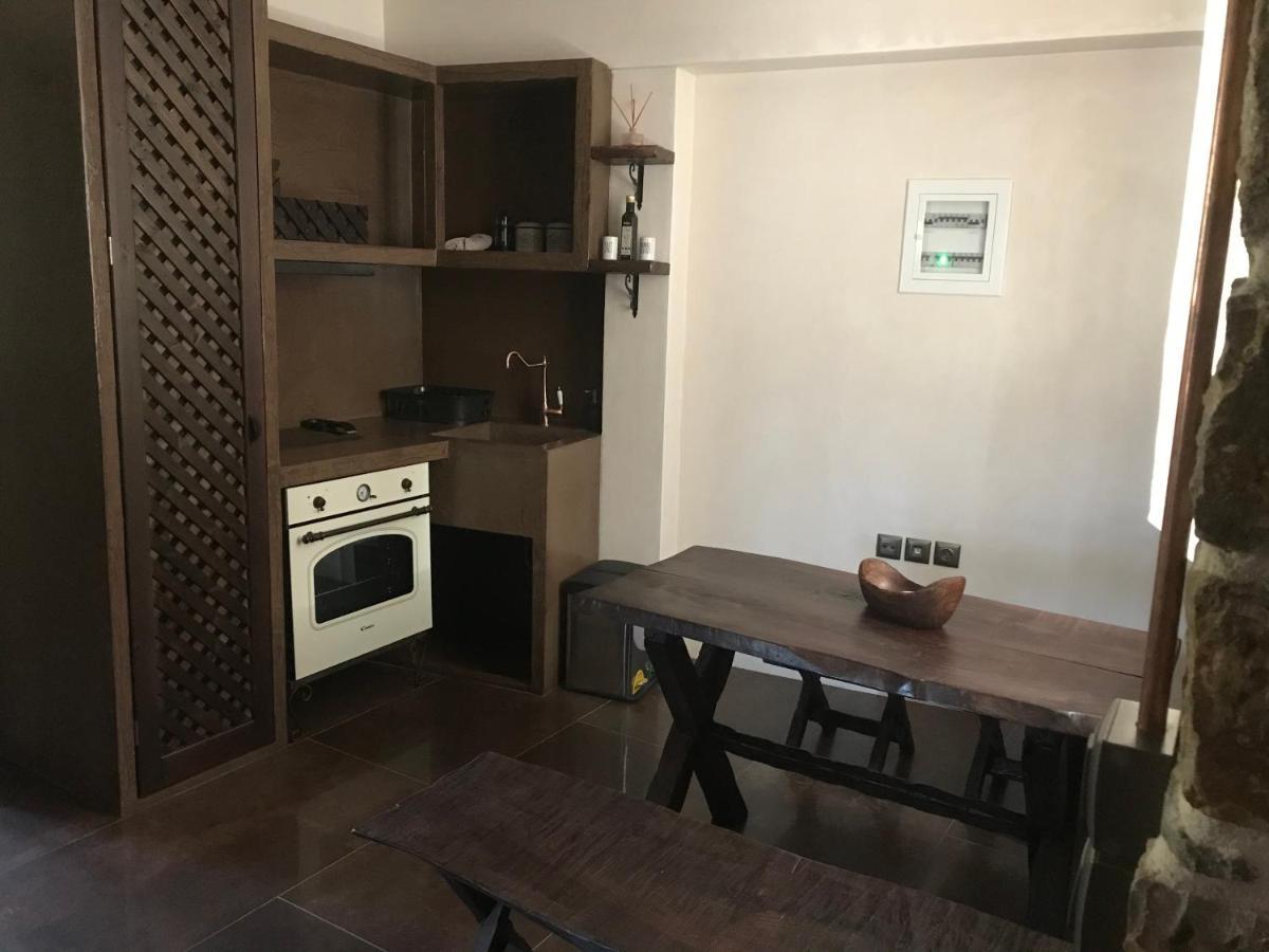 Villa Samos Marias' Stone House 1 Karlovassi